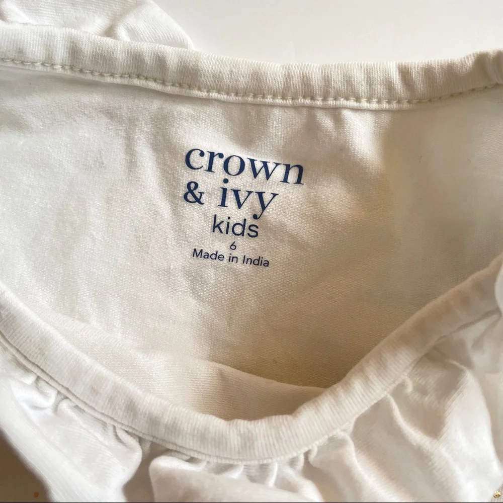 crown & ivy ruffle neck